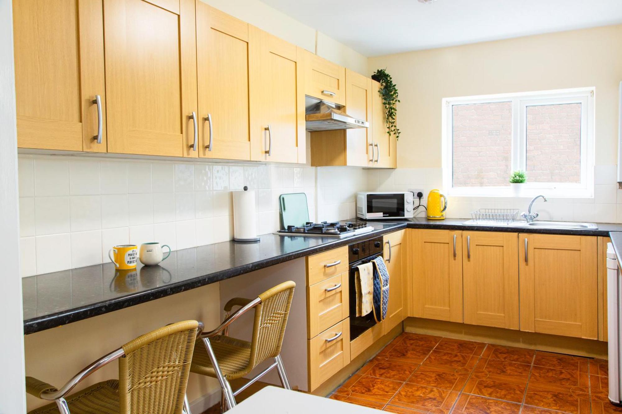 Newly Launched 3 Bedroom House With Free Parking Litherland Extérieur photo