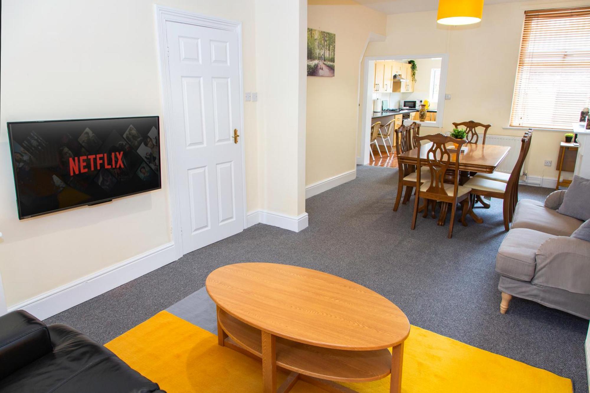 Newly Launched 3 Bedroom House With Free Parking Litherland Extérieur photo