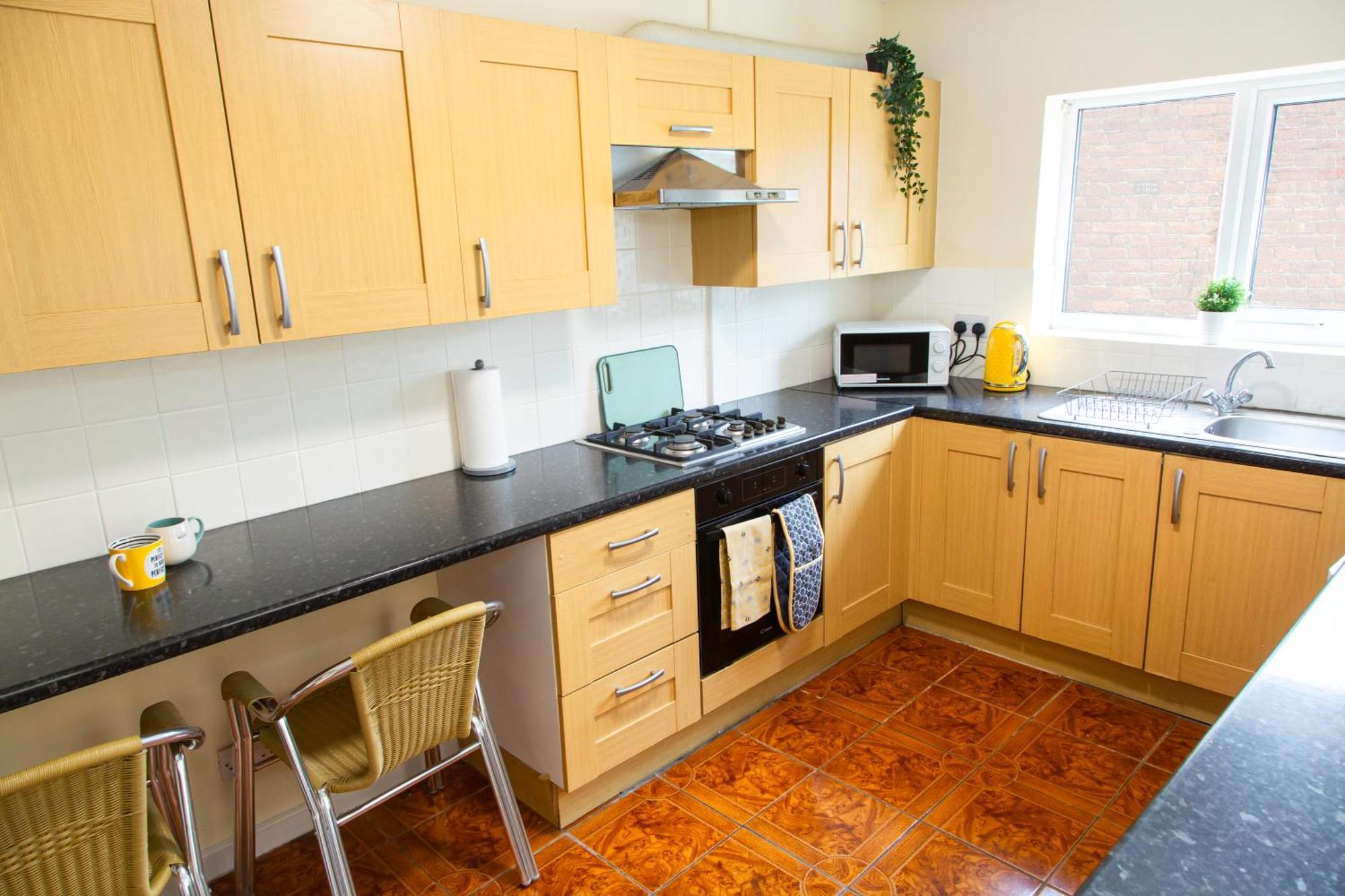 Newly Launched 3 Bedroom House With Free Parking Litherland Extérieur photo