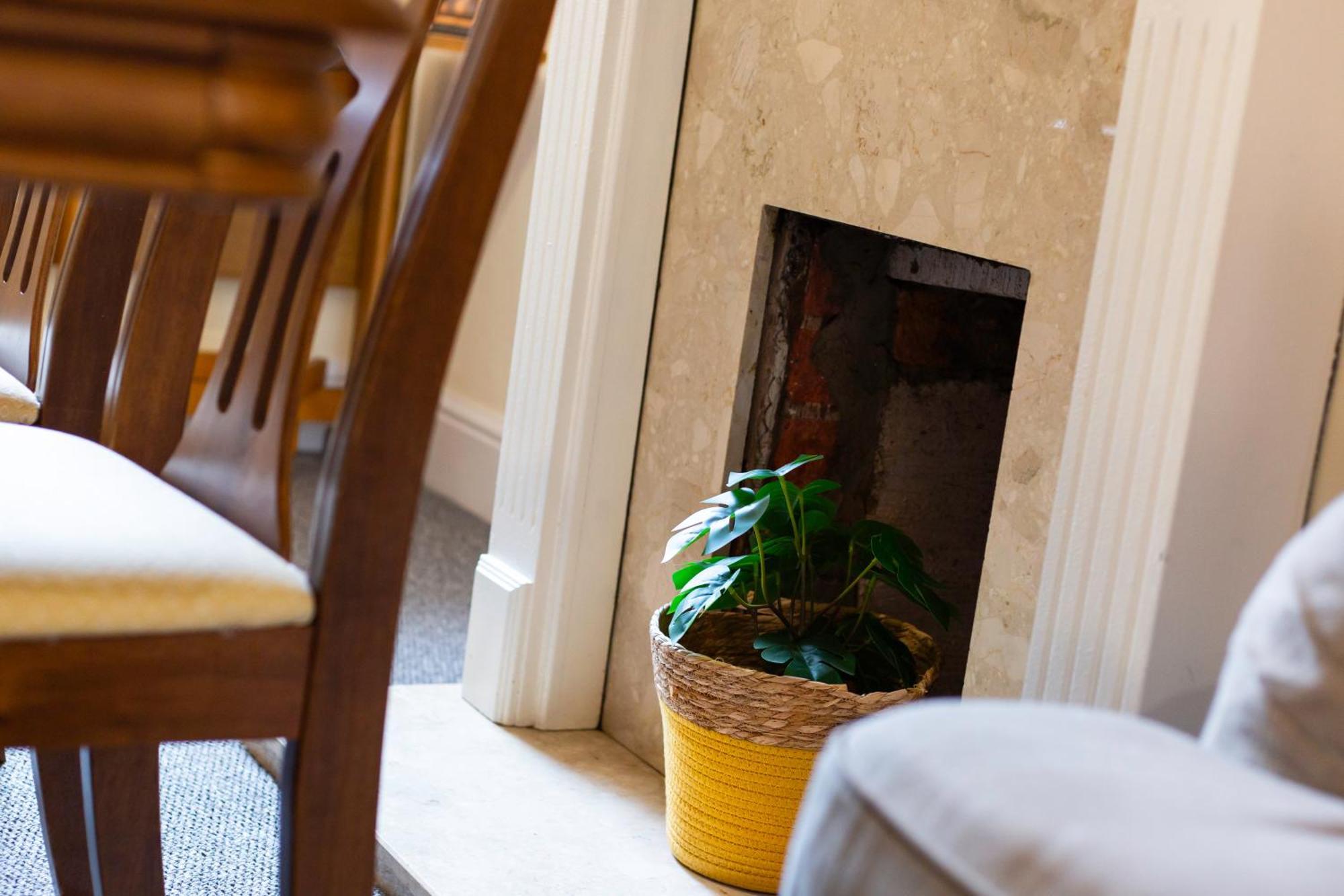 Newly Launched 3 Bedroom House With Free Parking Litherland Extérieur photo